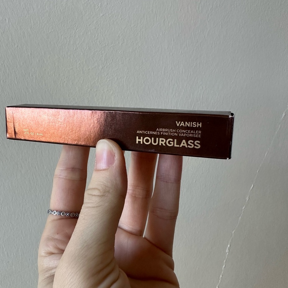 Hourglass Vanish Concealer - COTTON